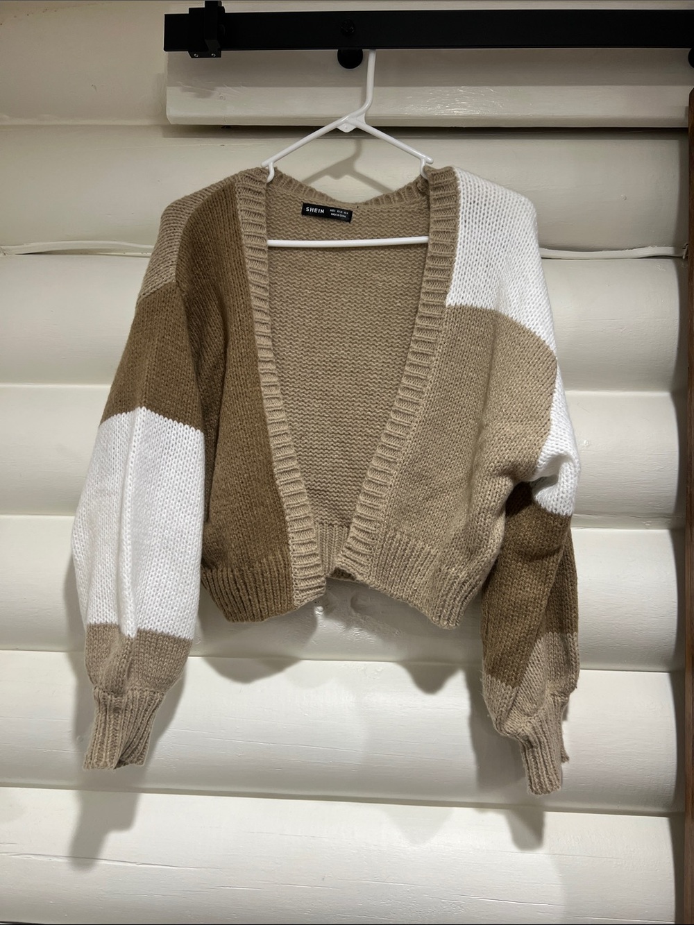 SHEIN Beige & White Blocked Cropped Open Cardigan